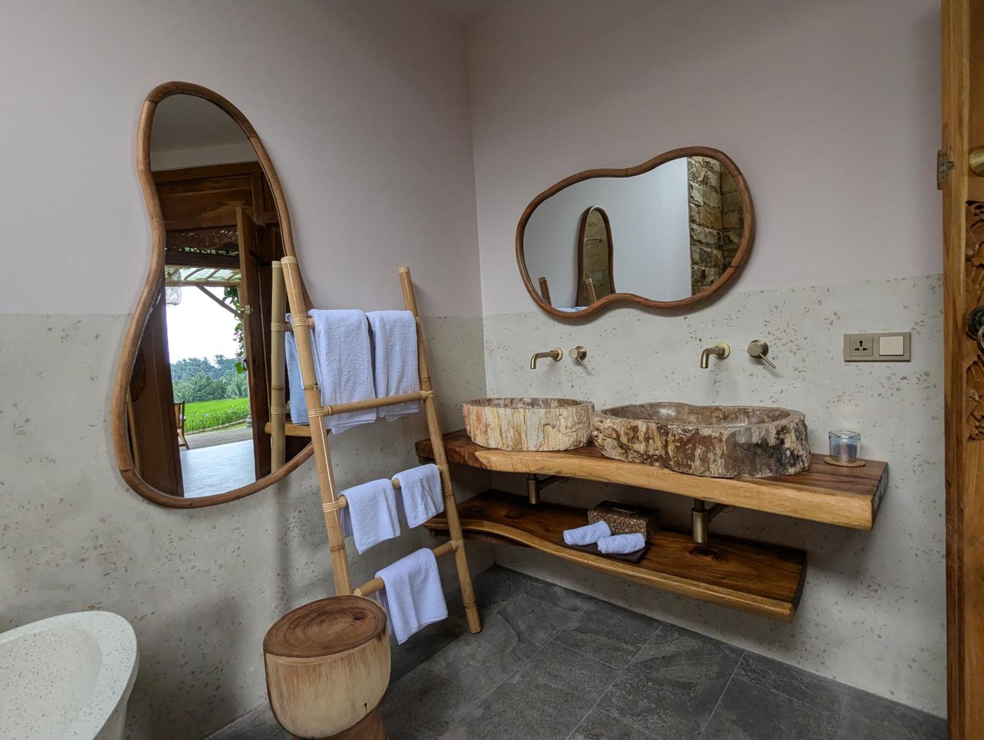 Puri Dajuma Terrace Eco Lodge & Spa Selemadeg  외부 사진